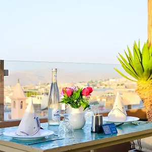 4* Riyad Al Makan &